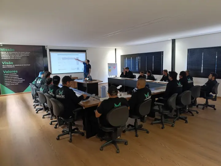 Aula de treinamento em soldagem
